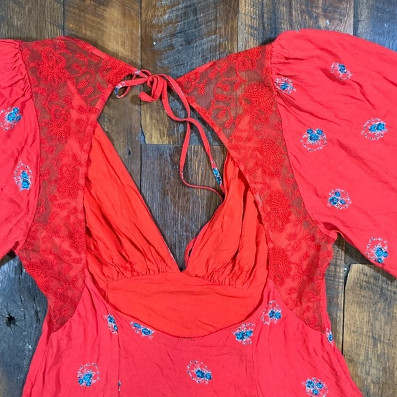 Free People Red Floral Mini Dress Puff Sleeve Open Back Size 10 - Picture 4 of 6